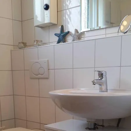 Olandblick, I Hus In Lee
